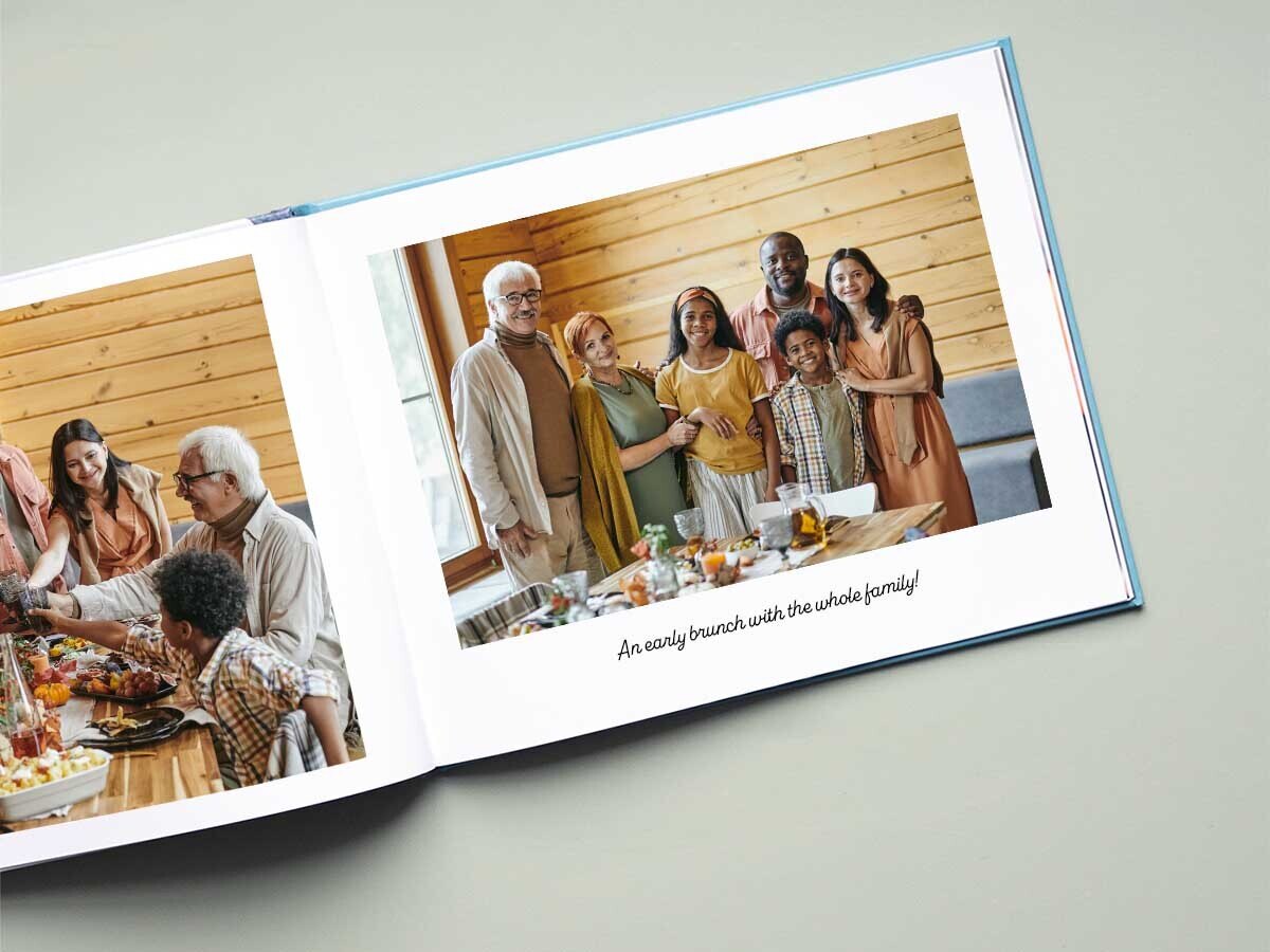 With Mimeo Photos you can personalize the pages of your family reunion photo book